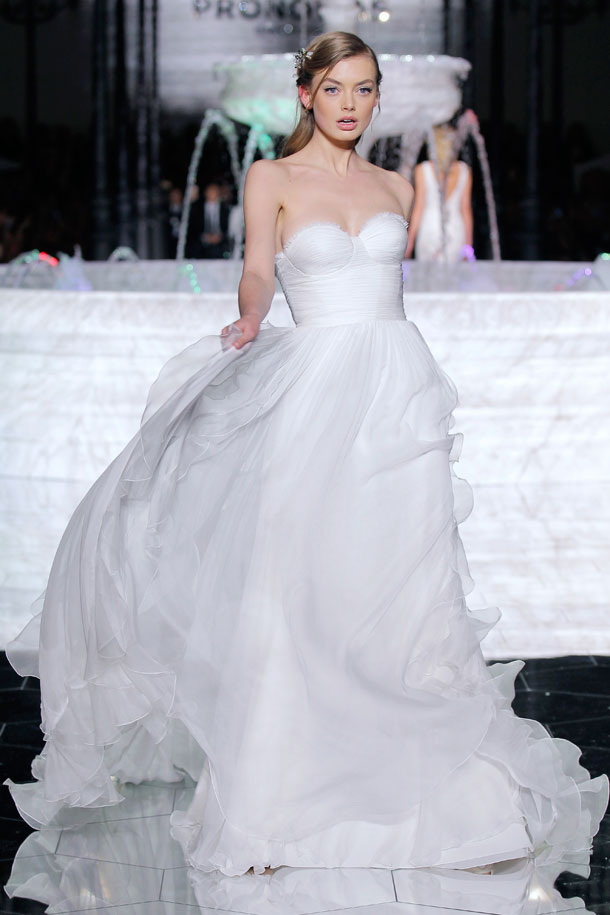 ilovebrides.pt_Pronovias 2018_Barcelona Bridal Fashion Week 2017
